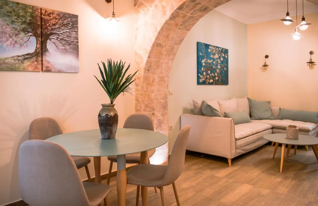 Traditional Thiseio Home-1